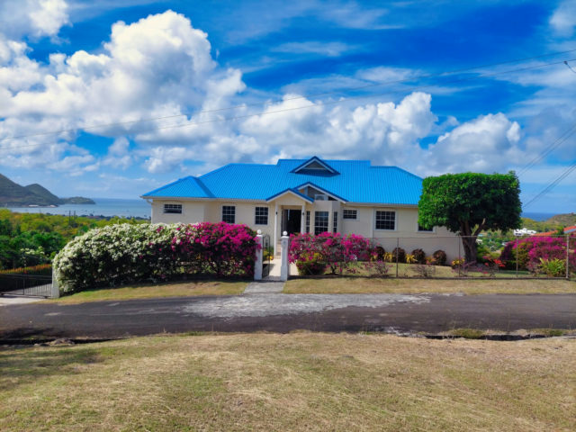 Home with a view · photo 1